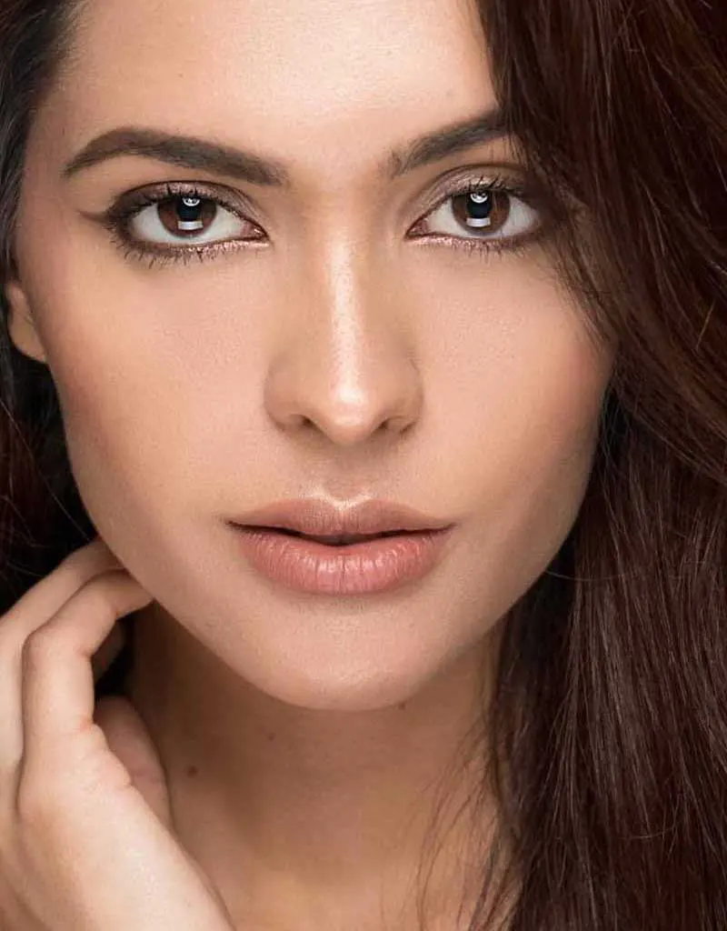  Rafaela . - Edecanes CDMX - Agencia de Modelos