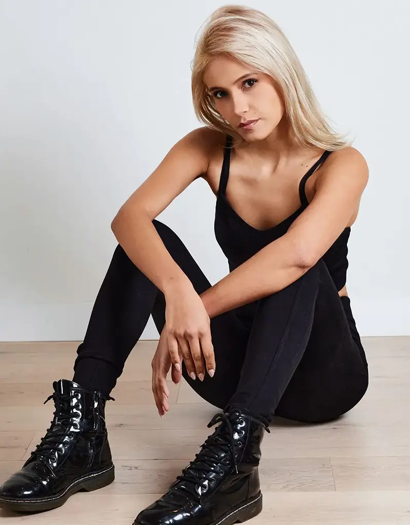  Victoria �.. - Edecanes CDMX - Agencia de Modelos