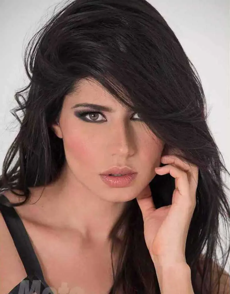 Edecán AAA Yanireth  en CDMX