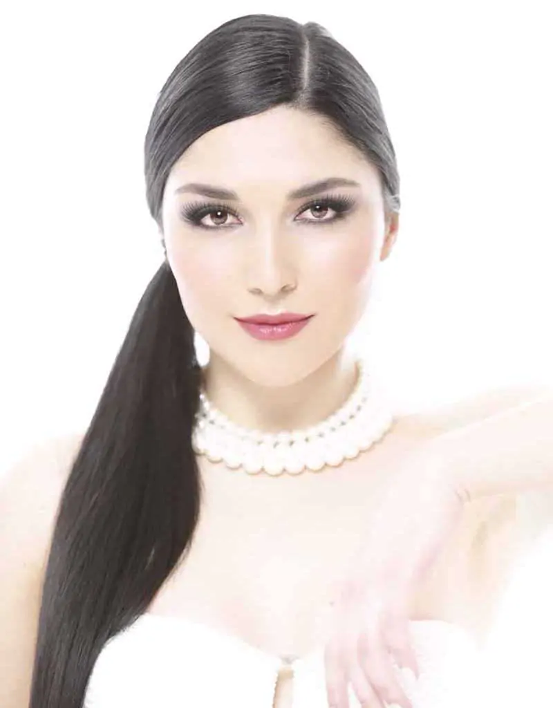  Alejandra B.. - Edecanes CDMX - Agencia de Modelos