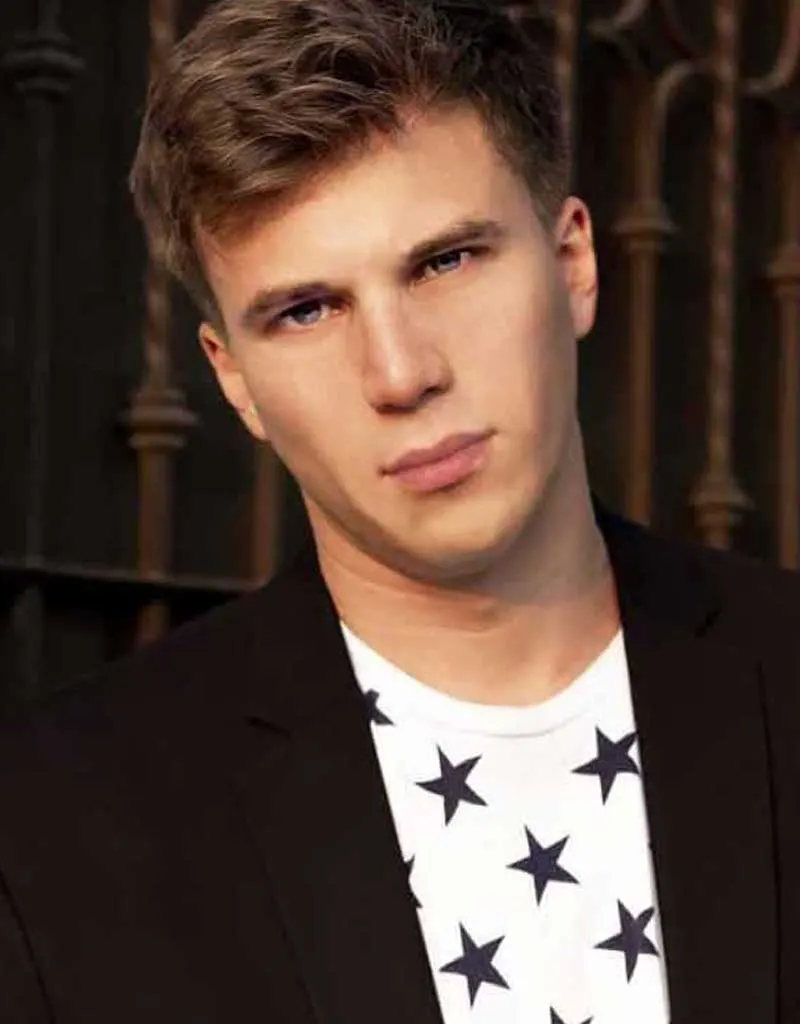  Nicolas  B.. - Gios CDMX - Agencia de Modelos