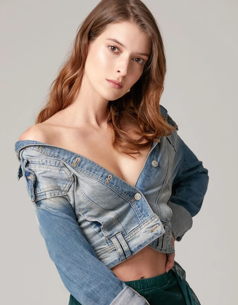  Rebeca  J.. - Modelos Mujeres CDMX - Agencia de Modelos