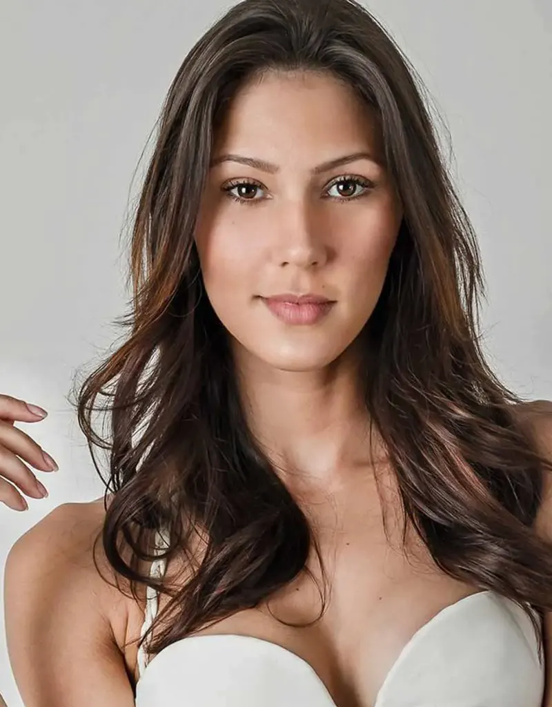 Modelo Carla
