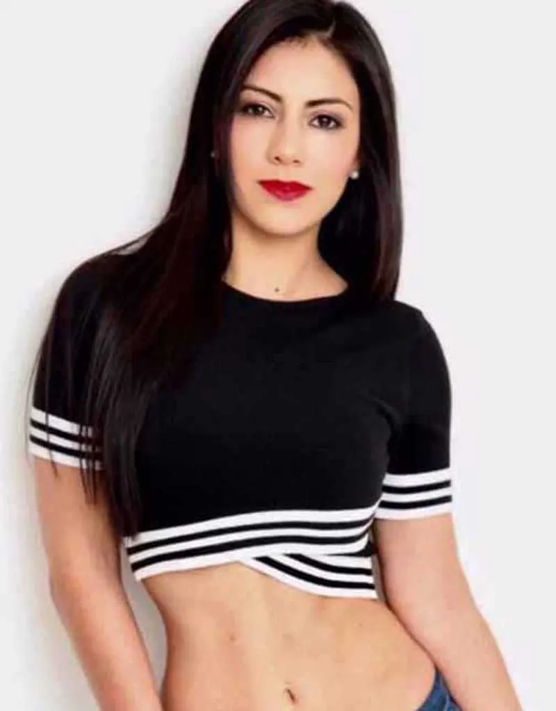 Edecán AAA Dulce Maria en CDMX
