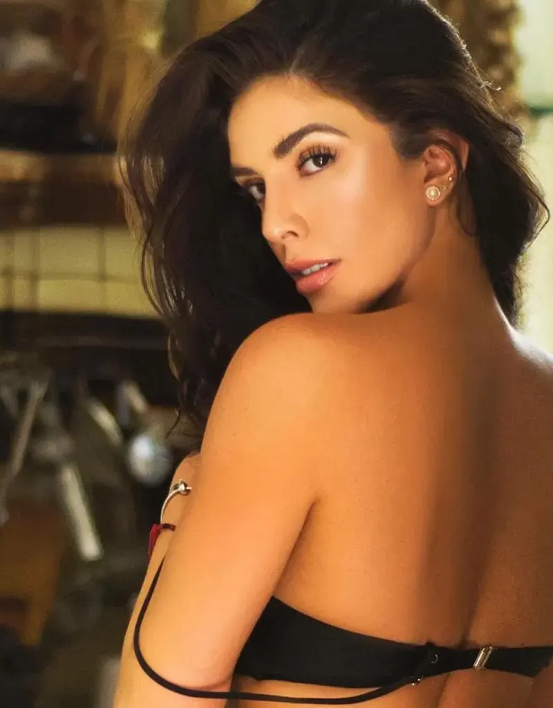 Modelo Mariana