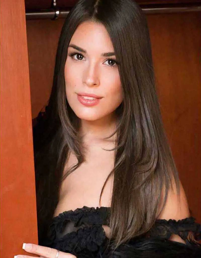Edecán AAA Romina en CDMX