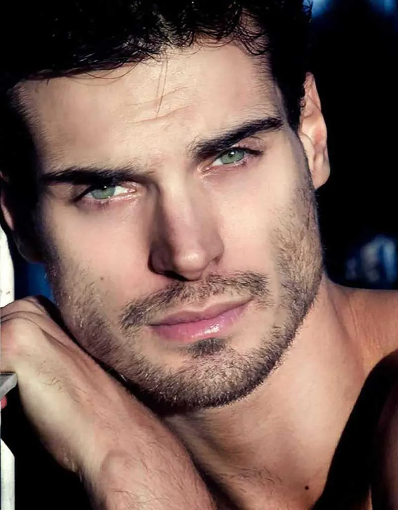 Modelo Thiago